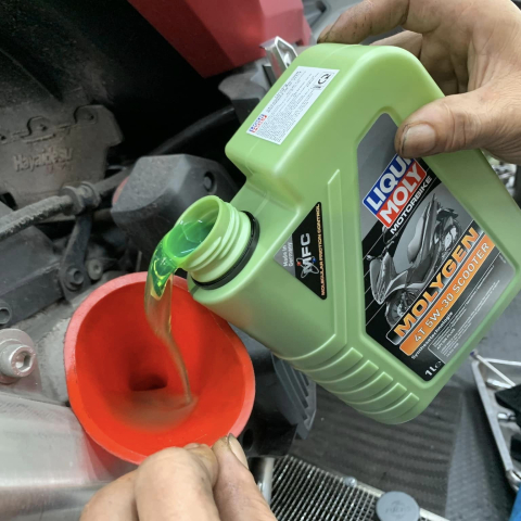 Nhớt Liqui Molygen Scooter 5W30 1L