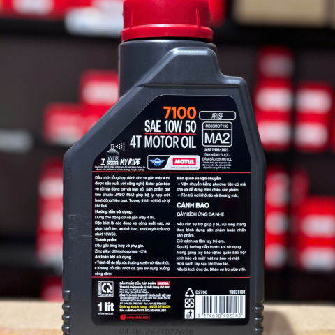 Nhớt Motul 7100 10W50 4T 1L