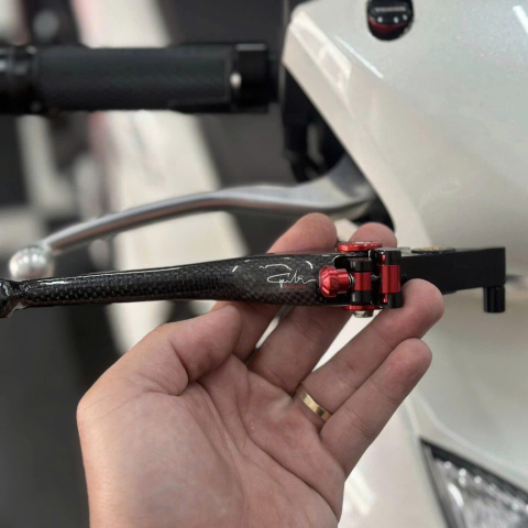 Tay thắng Carbon cho Honda SH 2 thắng đĩa SH 125/150i, SH300i, SH350i,....