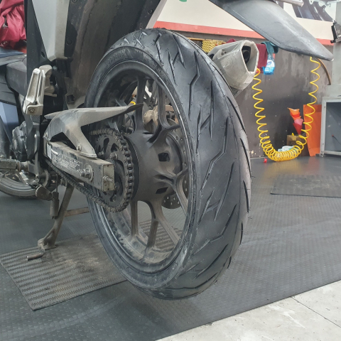 Vỏ Goodride H993 120/70-17