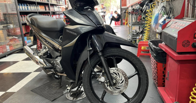 Chọn dầu nhớt tốt cho Blade 110 thay dịp cuối năm an tâm đón tết 2025