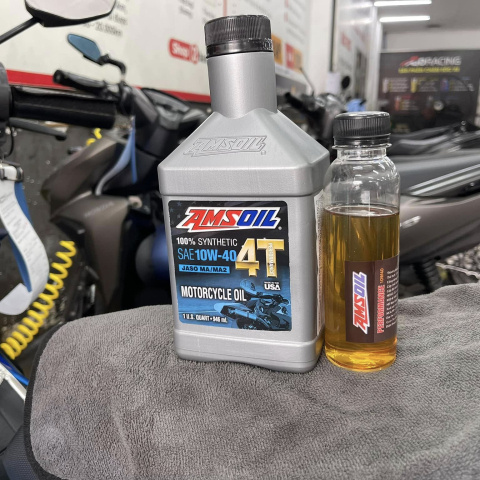 Nhớt chiết lẻ Amsoil 10W40 Performance (150ml)