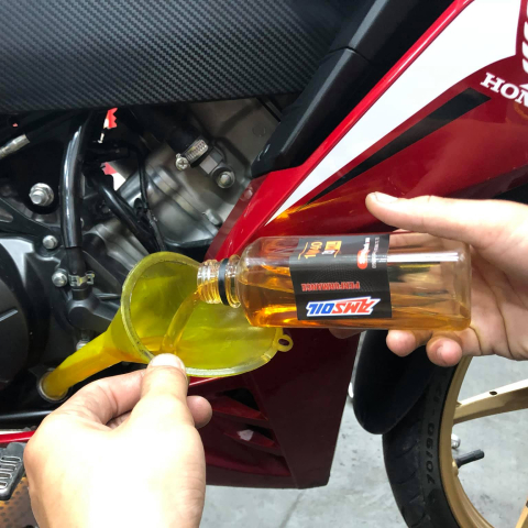 Nhớt chiết lẻ Amsoil 10W40 Performance (150ml)