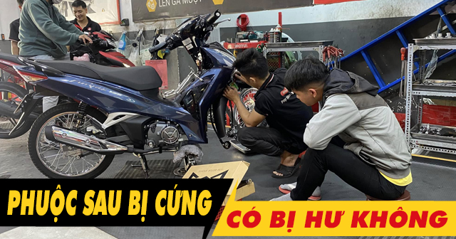 Phuộc sau xe máy bị cứng có phải bị hư không?