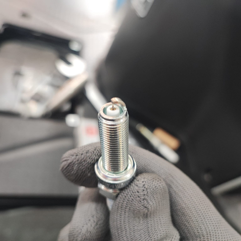 Bugi NGK Laser Iridium cho SHVN 2020, SH350i, Vario 160, PCX 160, ADV,...