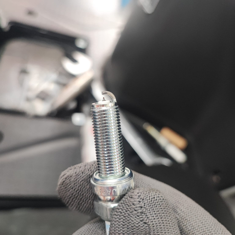 Bugi NGK Laser Iridium cho SHVN 2020, SH350i, Vario 160, PCX 160, ADV,...