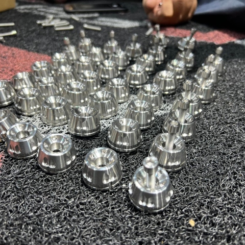 Gù trung inox V1 GH Racing