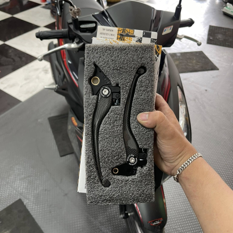Tay thắng Carbon cho Honda Air Blade ABS 2020, PCX