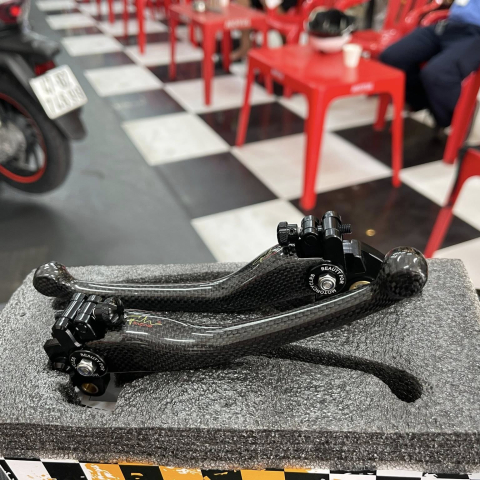 Tay thắng Carbon cho Honda Air Blade ABS 2020, PCX