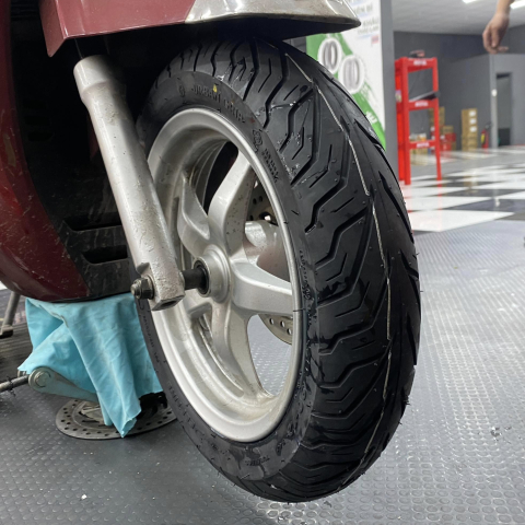 Vỏ Deli Urban Grip 90/90-12 