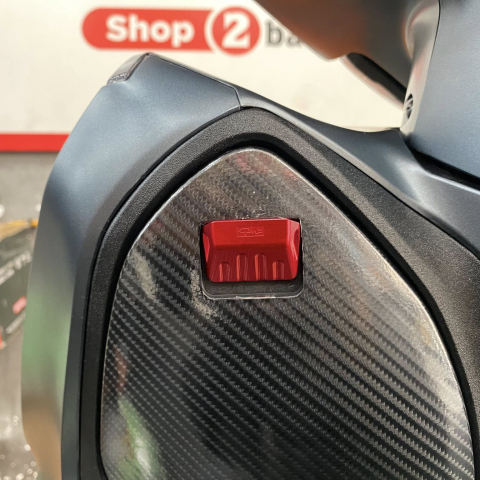 Lẫy cốp GH Racing cho Honda Lead ABS