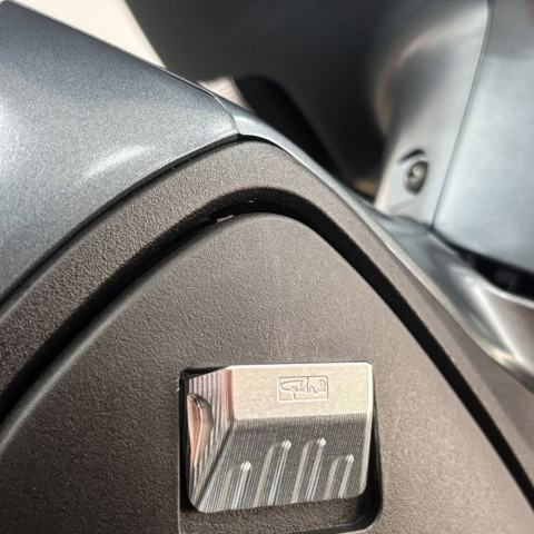 Lẫy cốp GH Racing cho Honda Lead ABS