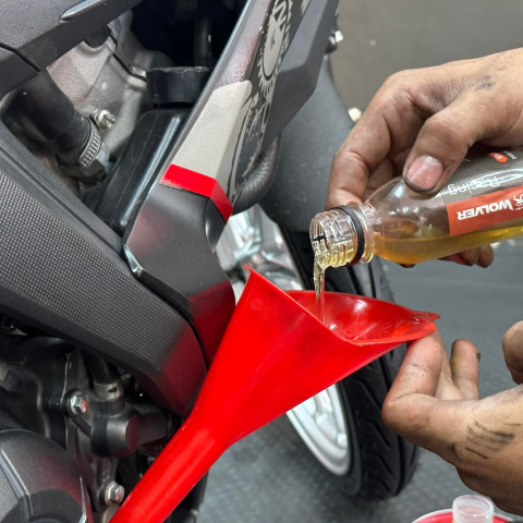 Nhớt chiết lẻ Wolver Racing Synthetic 10W40 (100ml)