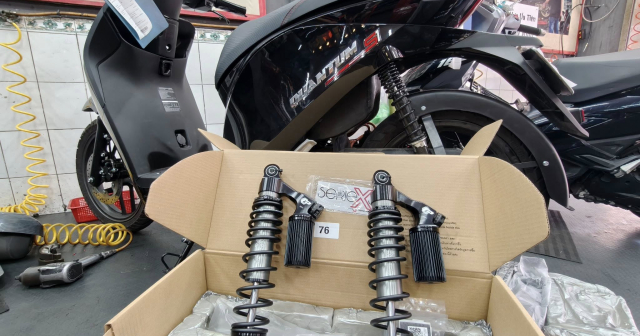 Xe điện Quantum S1 thay phuộc Profender X Series có phù hợp?
