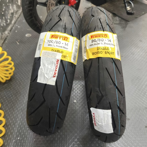 Lốp Pirelli Diablo Rosso Sport (90/80-14 - 100/80-14)