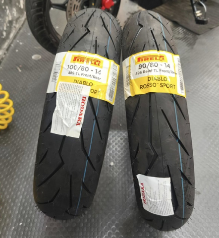 Lốp Pirelli Diablo Rosso Sport (90/80-14 - 100/80-14)