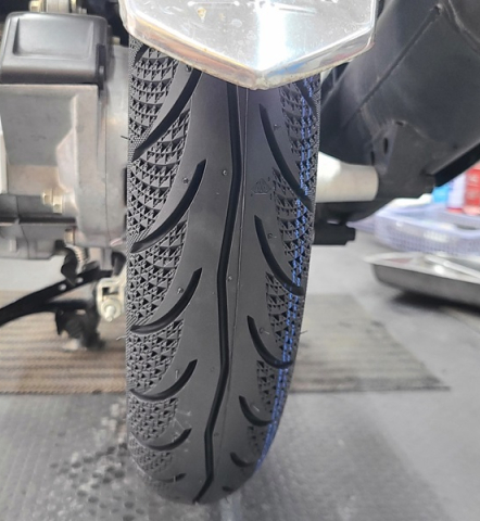 Vỏ Maxxis 90/90-16 gai kim cương 3D