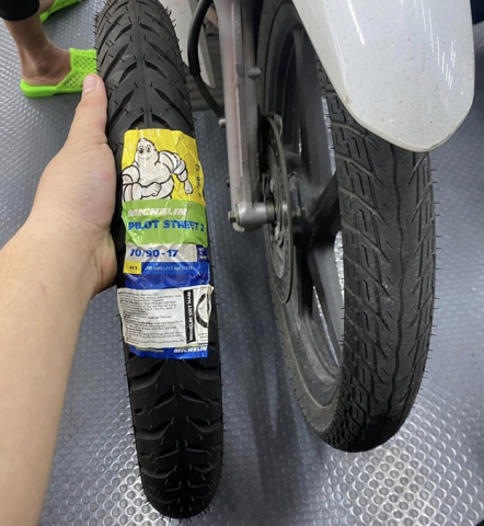 Vỏ Michelin Pilot Street 2 size 70/90-17