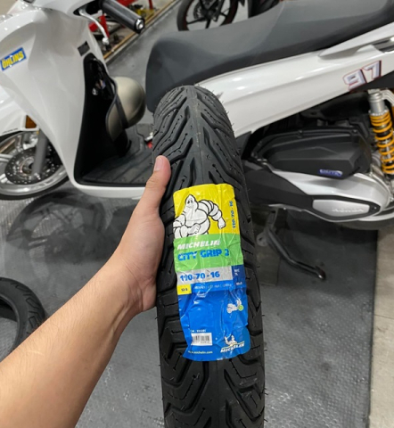 Vỏ Michelin City Grip 2 size 110/70-16