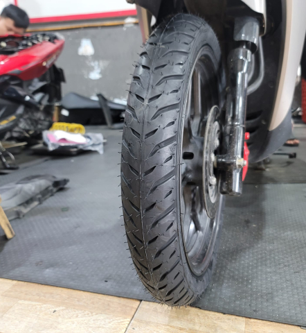 Vỏ Michelin Pilot Street 2 size 80/90-16