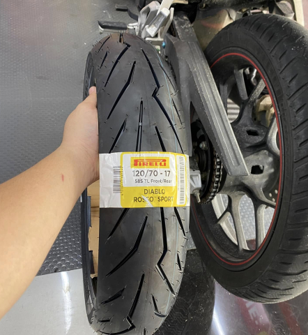 Vỏ Pirelli 120/70-17 Diablo Rosso Sport