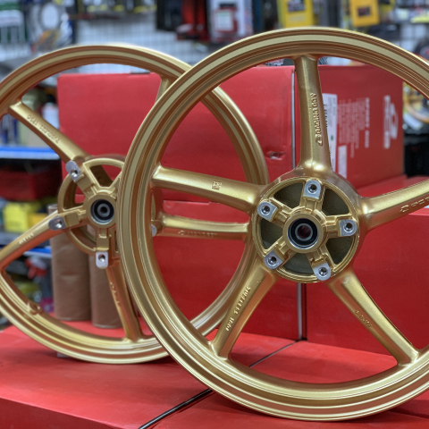 Mâm RCB 5 cây cho Exciter 135 bản 1.6-1.85 (01S0396G)