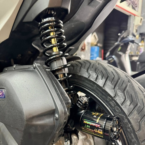 Phuộc RCB Tarmax đen ty vàng cho Vario 160, Click 160 chính hãng