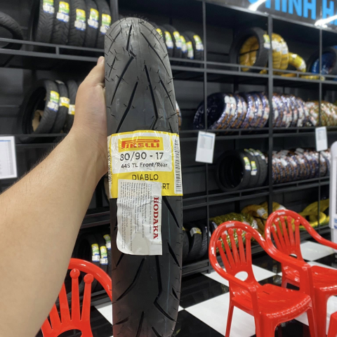 Vỏ Pirelli 80/90-17 Diablo Rosso Sport