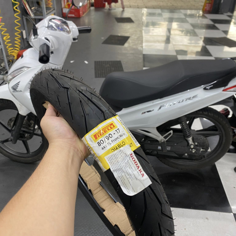 Vỏ Pirelli 80/90-17 Diablo Rosso Sport