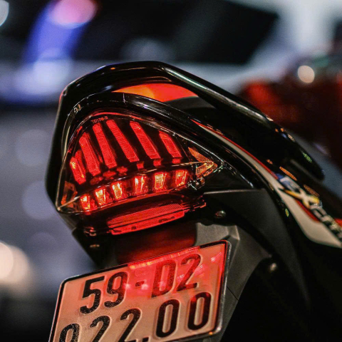 Đèn hậu Crypton X135 TAIL cho Exciter 135 (2005 - 2010) chính hãng ZHI.PAT