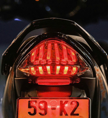 Đèn hậu Crypton X135 TAIL cho Exciter 135 (2005 - 2010) chính hãng ZHI.PAT