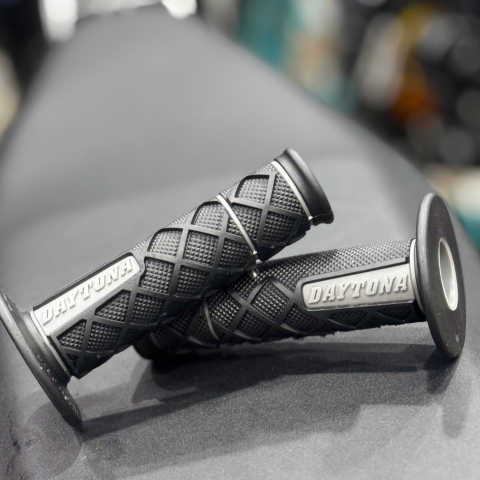 Bao tay Daytona 4870
