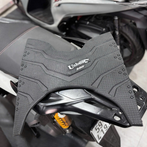 Thảm lót chân cao su cho Honda SH350i