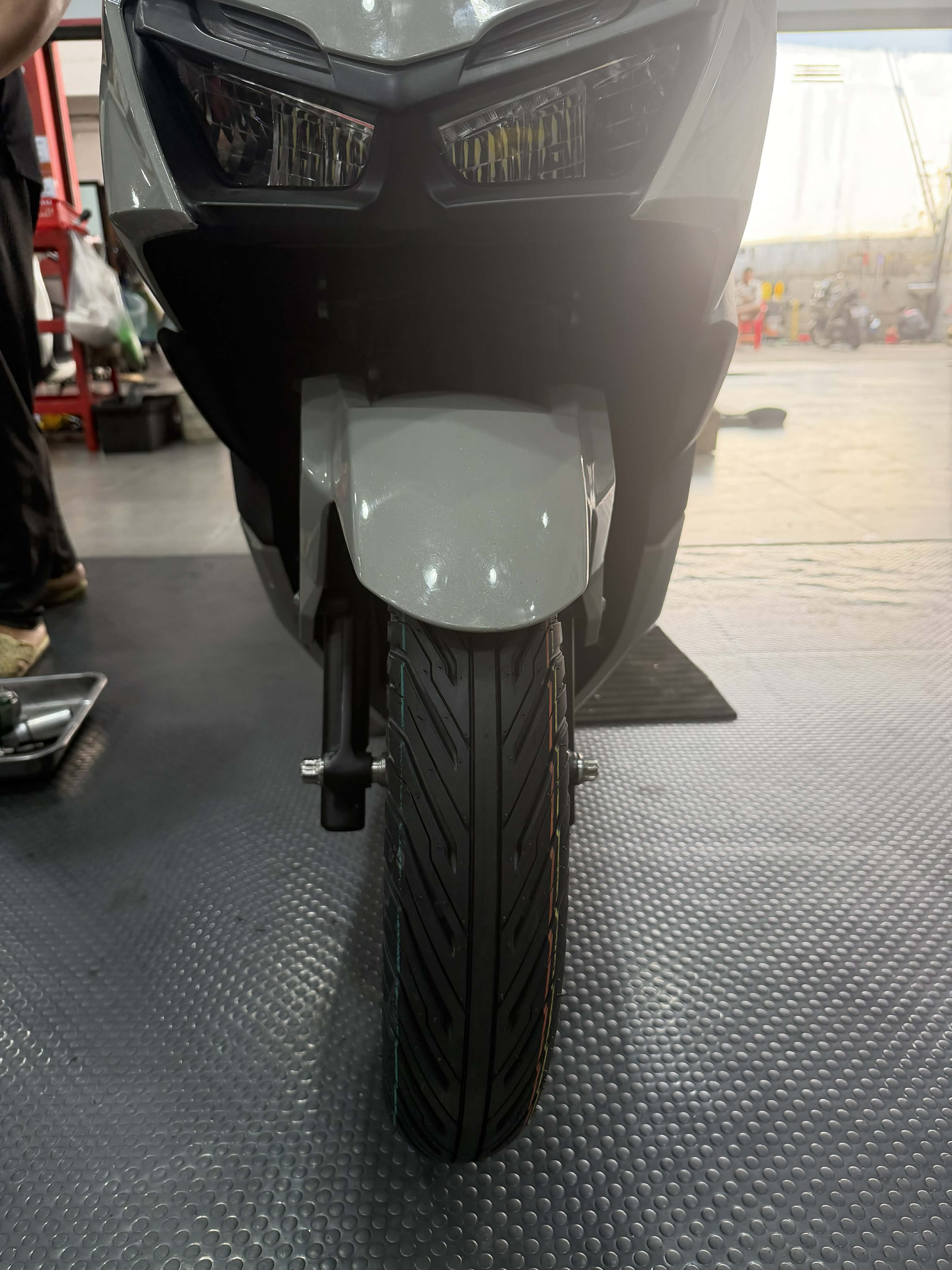 Vỏ xe Deli SB 170 Power Storm XP 100/80-14