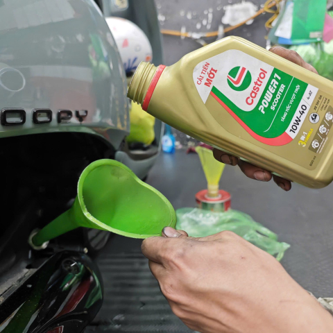 Nhớt Castrol Power 1 Scooter 10W40 0,8L dành cho xe tay ga
