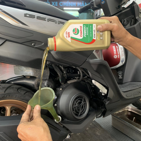 Nhớt Castrol Power 1 Scooter 10W40 0,8L dành cho xe tay ga