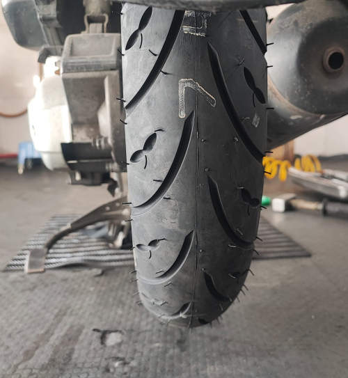 Vỏ Dunlop D307 size 100/90-14 
