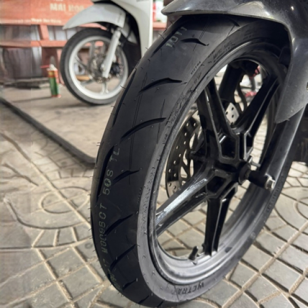 Lốp Maxxis Victra M0098CT (80/90-17 - 120/70-17)