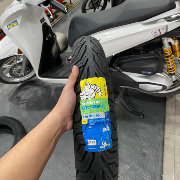Lốp Michelin City Grip 2 (110/70-16 - 130/70-16)