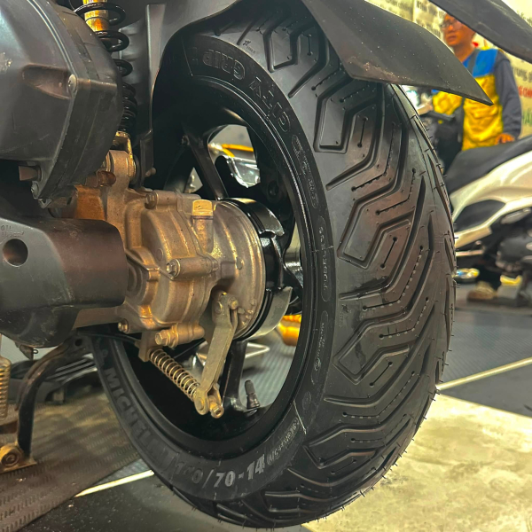Lốp Michelin City Grip 2 (110/80-14 - 140/70-14)