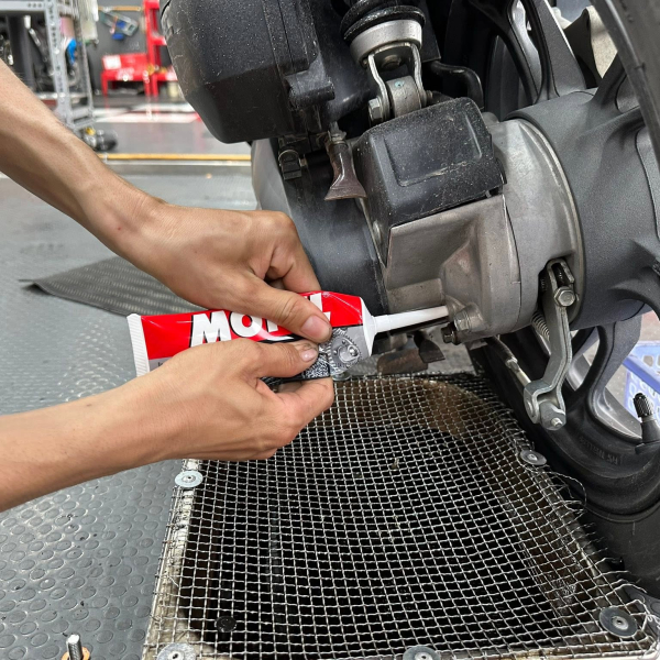 Motul Scooter Gear Plus, Nhớt lap (nhớt hộp số) 120ml