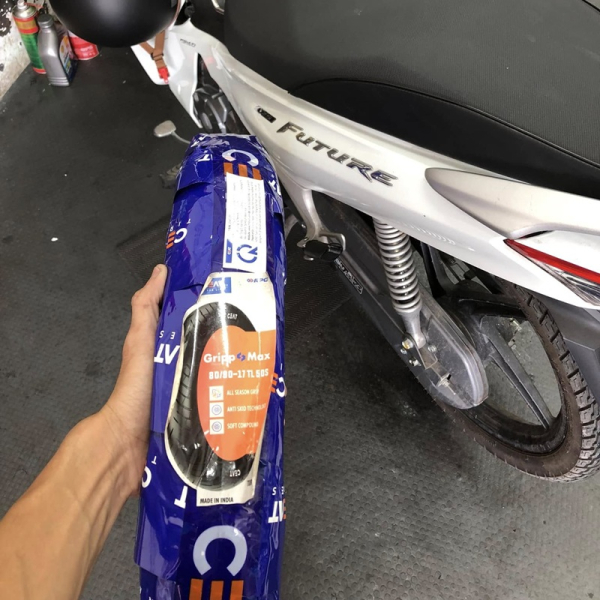 Vỏ CEAT Gripp Max 80/90-17
