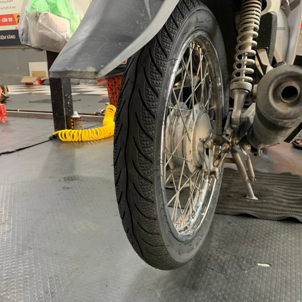 Vỏ có ruột Maxxis 2.75-17 gai kim cương 3D