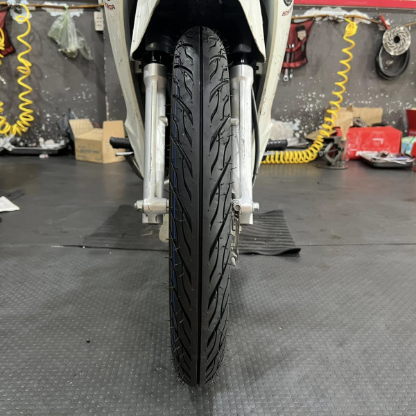 Vỏ có ruột Maxxis 70/90-17 gai xương cá