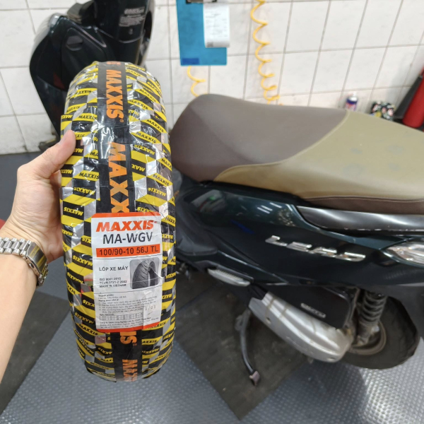 Vỏ Maxxis 100/90-10 gai MA-WGV