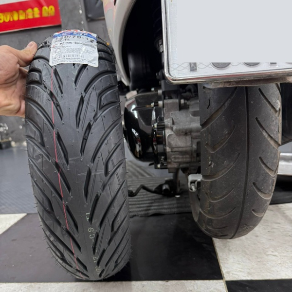 Vỏ Maxxis 120/70-12 CT1