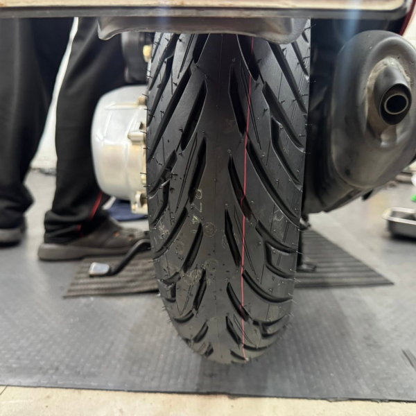 Vỏ Maxxis 120/70-12 CT1