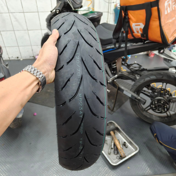 Vỏ Maxxis 120/70-17 M6234