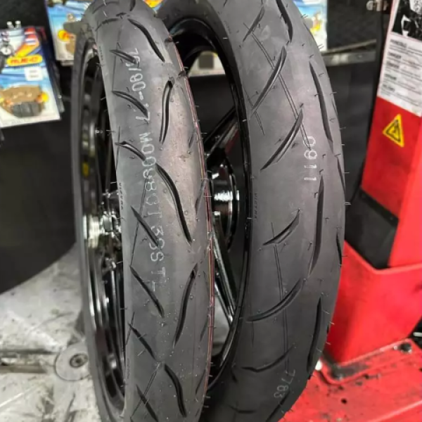 Vỏ Maxxis 80/90-17 Victra M0098CT