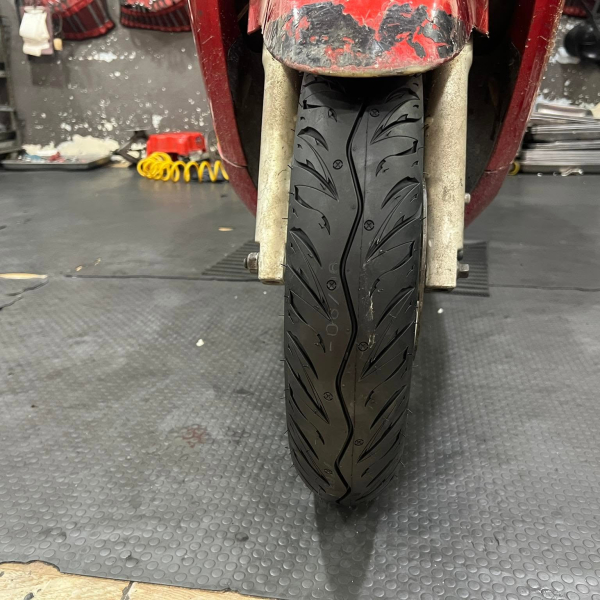 Vỏ Maxxis 90/90-12 gai MA-WGV